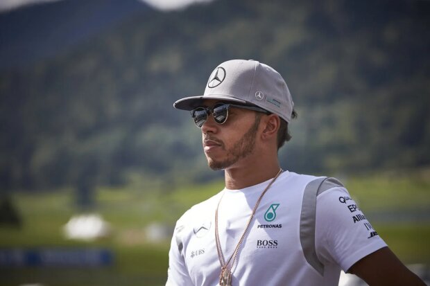 Lewis Hamilton Mercedes Mercedes AMG Petronas Formula One Team F1 ~Lewis Hamilton (Mercedes) ~ 