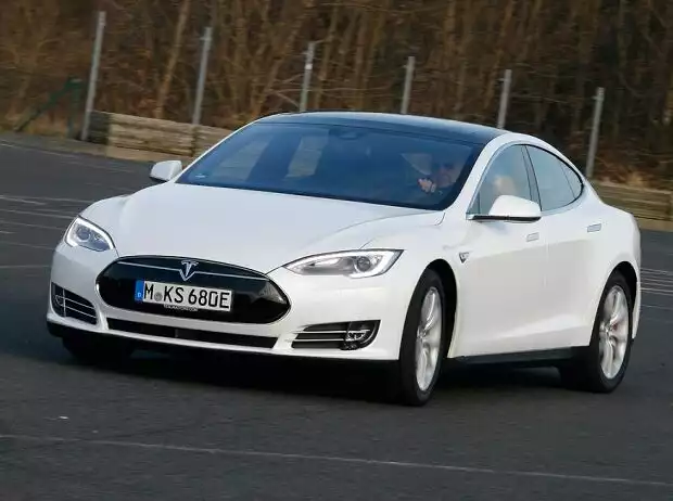 Tesla Model S Titel-Bild zur News: Tesla Model S