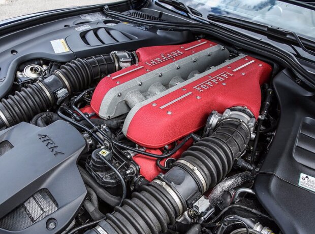 Motor des Ferrari GTC4 Lusso Motor des Ferrari GTC4 Lusso