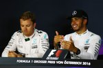 Nico Rosberg (Mercedes) und Lewis Hamilton (Mercedes) 