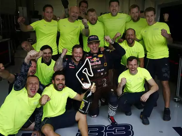 Max Verstappen Titel-Bild zur News: Max Verstappen