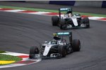 Nico Rosberg (Mercedes) und Lewis Hamilton (Mercedes) 