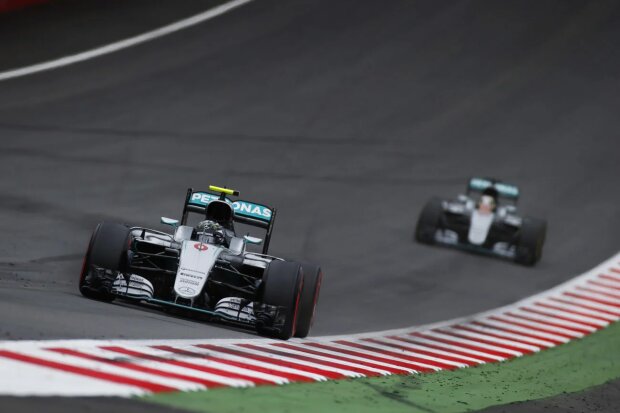 Nico Rosberg Lewis Hamilton Mercedes Mercedes AMG Petronas Formula One Team F1 ~Nico Rosberg (Mercedes) und Lewis Hamilton (Mercedes) ~ Nico Rosberg Lewis Hamilton Mercedes Mercedes AMG Petronas Formula One Team F1 ~Nico Rosberg (Mercedes) und Lewis Hamilton (Mercedes) ~