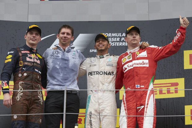 Max Verstappen Lewis Hamilton Kimi Räikkönen Ferrari Scuderia Ferrari F1Red Bull Red Bull Racing F1Mercedes Mercedes AMG Petronas Formula One Team F1 ~Max Verstappen (Red Bull), Lewis Hamilton (Mercedes) und Kimi Räikkönen (Ferrari) ~ 