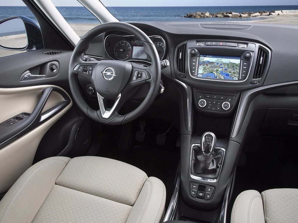 Opel Zafira 2016