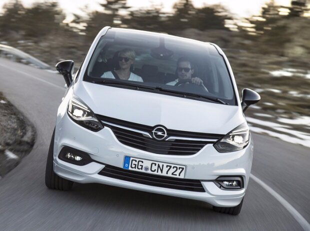 Opel Zafira 2016