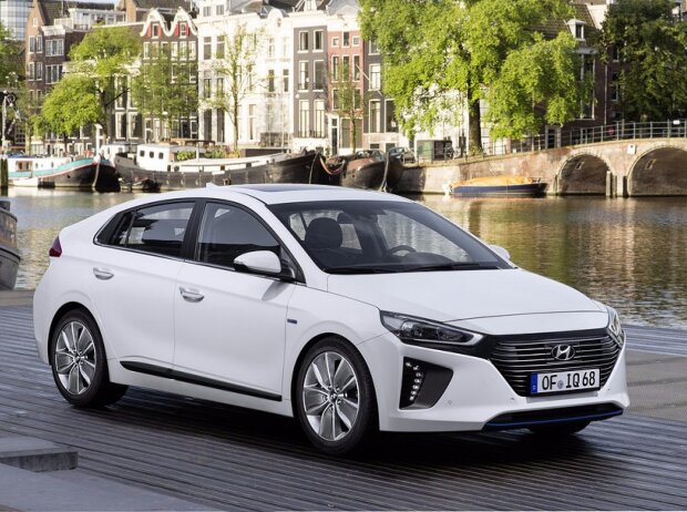 Titel-Bild zur News: Hyundai Ioniq Hybrid 2016