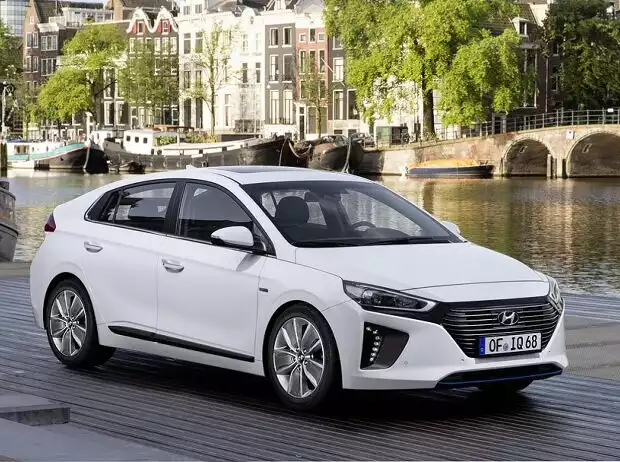 Hyundai Ioniq Hybrid 2016 Titel-Bild zur News: Hyundai Ioniq Hybrid 2016