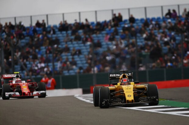 Esteban Ocon Kimi Räikkönen Ferrari Scuderia Ferrari F1 ~Esteban Ocon und Kimi Räikkönen (Ferrari) ~ 