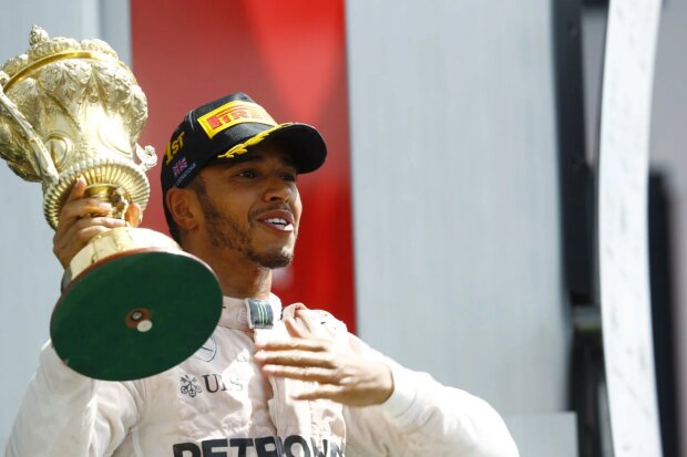 Lewis Hamilton Mercedes Mercedes AMG Petronas Formula One Team F1 ~Lewis Hamilton (Mercedes) ~ 