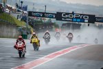 Takaaki Nakagami vor Alex Rins 