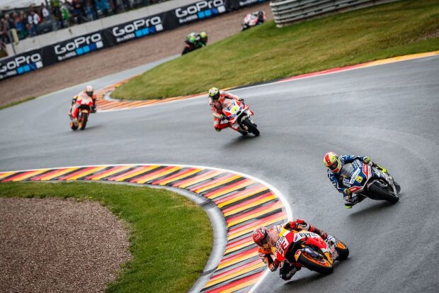 ~Marc Marquez vor Hector Barbera ~ ~Marc Marquez vor Hector Barbera ~