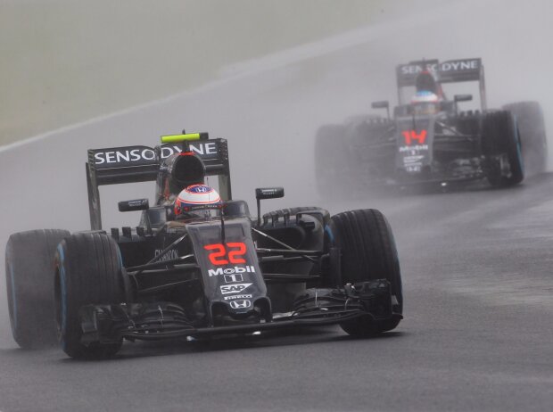 Jenson Button, Fernando Alonso Jenson Button, Fernando Alonso