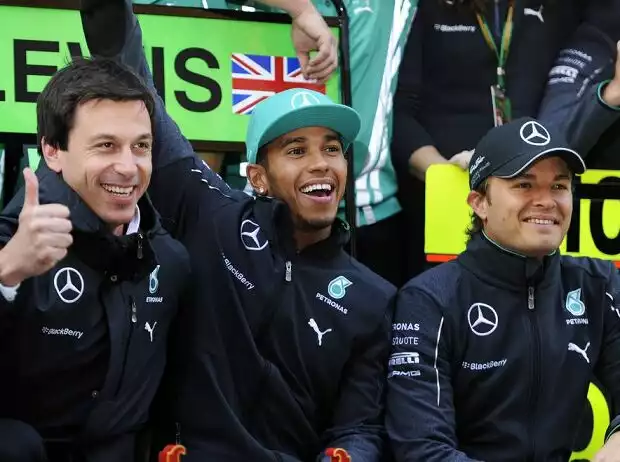 Toto Wolff, Lewis Hamilton, Nico Rosberg Titel-Bild zur News: Toto Wolff, Lewis Hamilton, Nico Rosberg