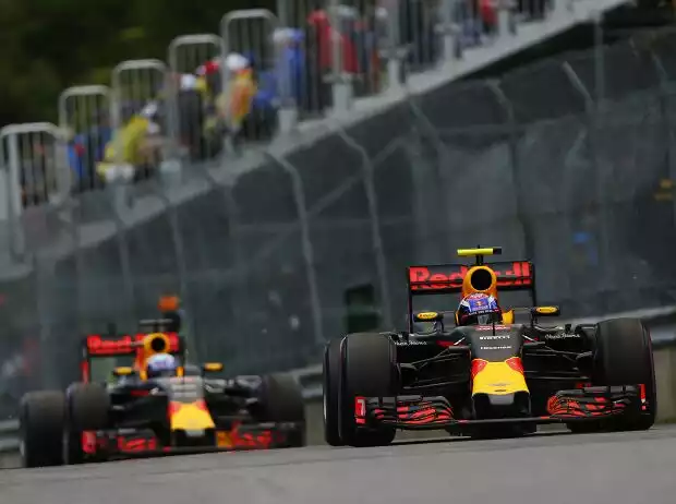 Max Verstappen, Daniel Ricciardo Titel-Bild zur News: Max Verstappen, Daniel Ricciardo