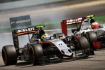 Sergio Perez (Force India) und Esteban Gutierrez (Haas) 