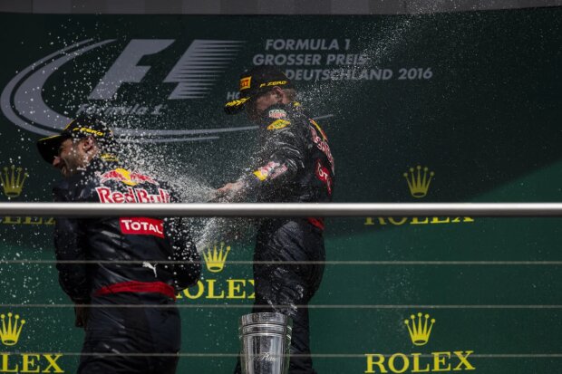 Daniel Ricciardo Max Verstappen Red Bull Red Bull Racing F1 ~Daniel Ricciardo (Red Bull) und Max Verstappen (Red Bull) ~ 