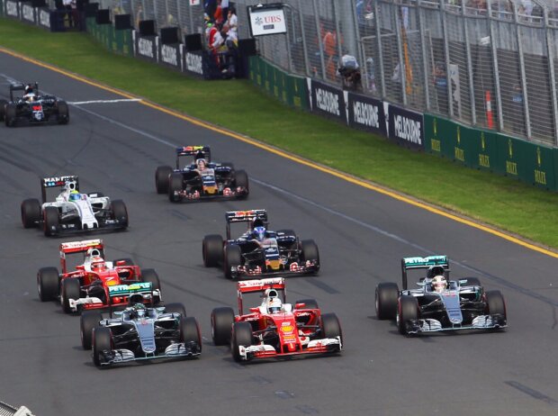 Nico Rosberg, Sebastian Vettel, Lewis Hamilton Nico Rosberg, Sebastian Vettel, Lewis Hamilton
