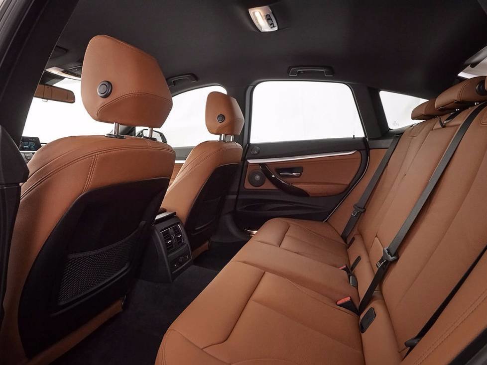 Fond des BMW 340i Gran Tourismo