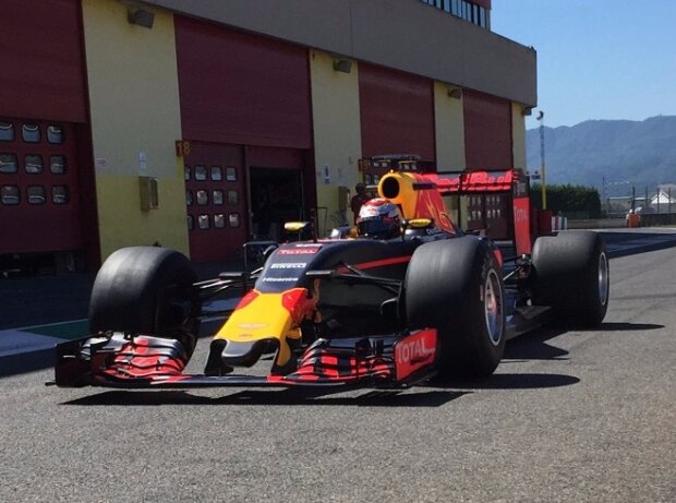 Sebastien Buemi, Pirelli, 2017