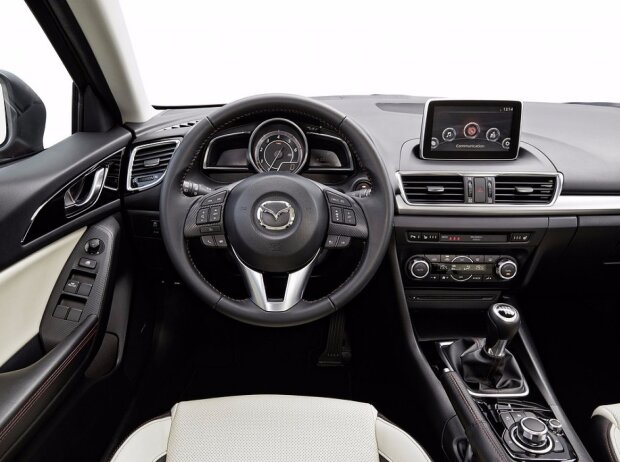 Innenraum Mazda3 2016