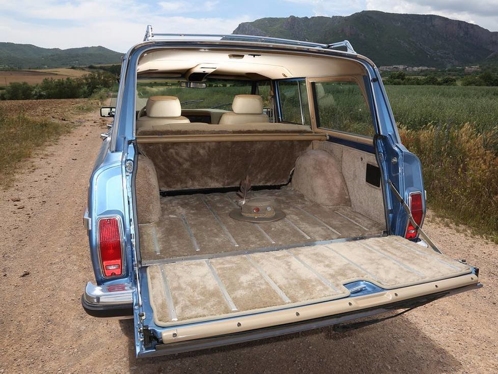 Jeep Grand Wagoneer (1991)