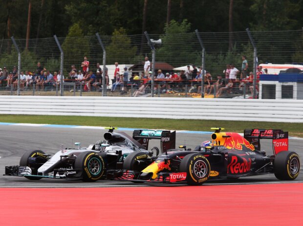 Titel-Bild zur News: Nico Rosberg, Max Verstappen