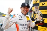 Robert Wickens (HWA-Mercedes) 