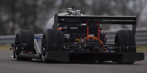 Donington: Fahrerloser Roboracer absolviert erste Runde