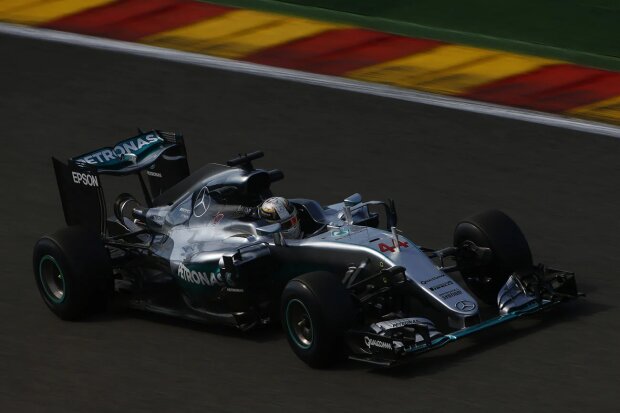 Lewis Hamilton Mercedes Mercedes AMG Petronas Formula One Team F1 ~Lewis Hamilton (Mercedes) ~ 