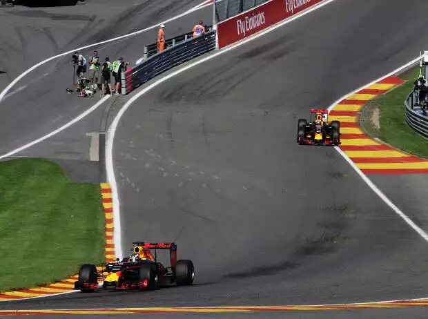 Daniel Ricciardo, Max Verstappen Titel-Bild zur News: Daniel Ricciardo, Max Verstappen