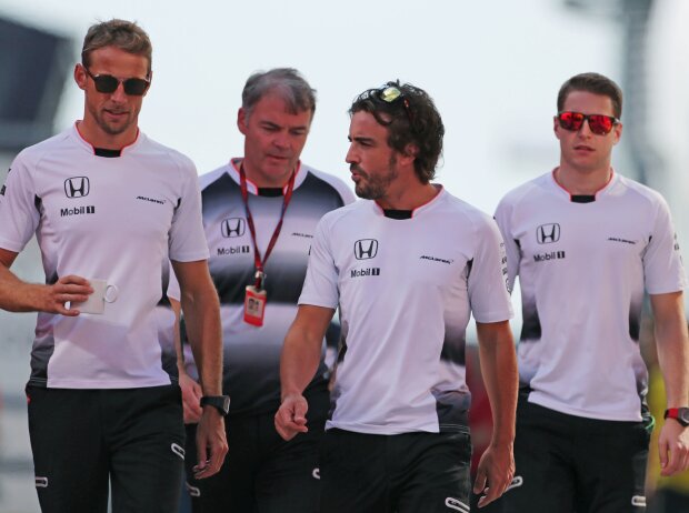 Jenson Button, Fernando Alonso, Stoffel Vandoorne Jenson Button, Fernando Alonso, Stoffel Vandoorne
