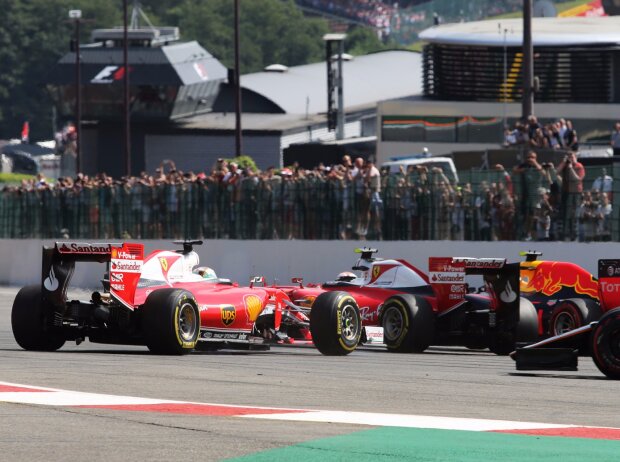 Sebastian Vettel, Kimi Räikkönen Sebastian Vettel, Kimi Räikkönen