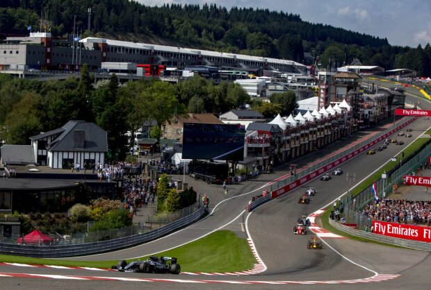 Nico Rosberg Max Verstappen Kimi Räikkönen Nico Hülkenberg Force India Sahara Force India F1 Team F1Mercedes Mercedes AMG Petronas Formula One Team F1Red Bull Red Bull Racing F1 ~Nico Rosberg (Mercedes), Max Verstappen (Red Bull), Kimi Räikkönen (Ferrari) und Nico Hülkenberg (Force India) ~ Nico Rosberg Max Verstappen Kimi Räikkönen Nico Hülkenberg Force India Sahara Force India F1 Team F1Mercedes Mercedes AMG Petronas Formula One Team F1Red Bull Red Bull Racing F1 ~Nico Rosberg (Mercedes), Max Verstappen (Red Bull), Kimi Räikkönen (Ferrari) und Nico Hülkenberg (Force India) ~