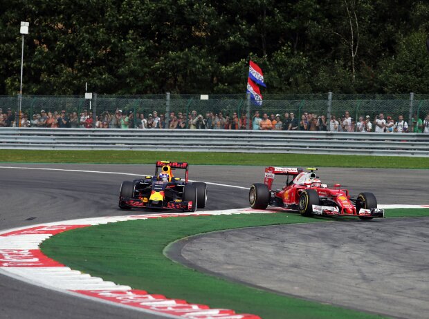 Max Verstappen, Kimi Räikkönen Max Verstappen, Kimi Räikkönen