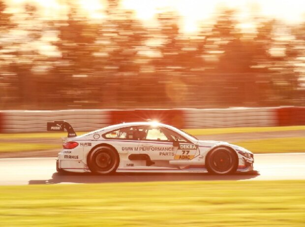 Martin Tomczyk in seinem BMW M4 DTM des BMW Team Schnitzer auf dem Nürburgring Martin Tomczyk in seinem BMW M4 DTM des BMW Team Schnitzer auf dem Nürburgring