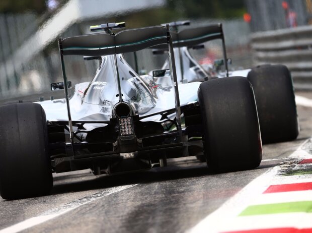 Lewis Hamilton, Nico Rosberg Lewis Hamilton, Nico Rosberg