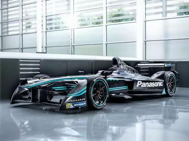 Titel-Bild zur News: Jaguar I-Type 1