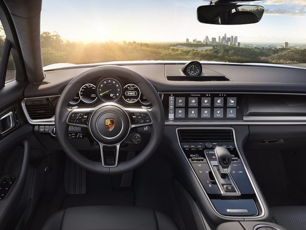 Porsche Panamera 4 E-Hybrid