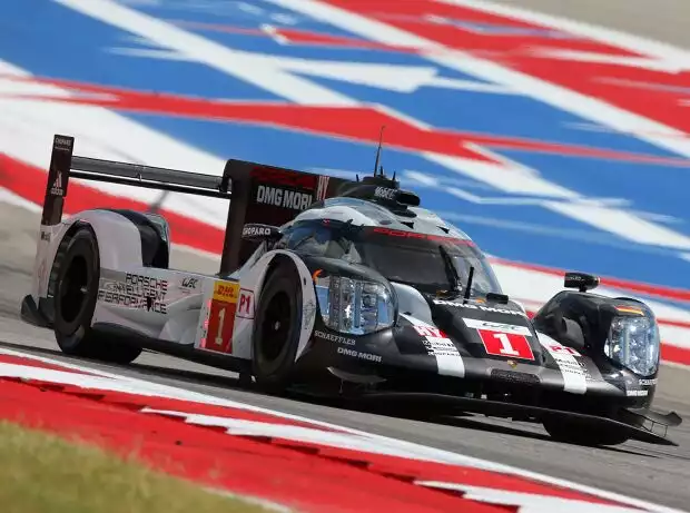 Timo Bernhard, Mark Webber, Brendon Hartley Titel-Bild zur News: Timo Bernhard, Mark Webber, Brendon Hartley