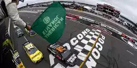Carl Edwards, Martin Truex Jun.