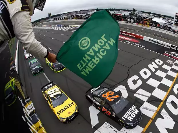 Carl Edwards, Martin Truex Jun. Titel-Bild zur News: Carl Edwards, Martin Truex Jun.