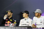 Daniel Ricciardo (Red Bull), Nico Rosberg (Mercedes) und Lewis Hamilton (Mercedes) 