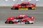 Kyle Larson (Ganassi) und Alex Bowman 