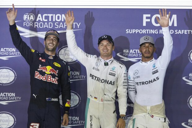 Nico Rosberg Daniel Ricciardo Lewis Hamilton Red Bull Red Bull Racing F1Mercedes Mercedes AMG Petronas Formula One Team F1 ~Nico Rosberg (Mercedes), Daniel Ricciardo (Red Bull) und Lewis Hamilton (Mercedes) ~ 