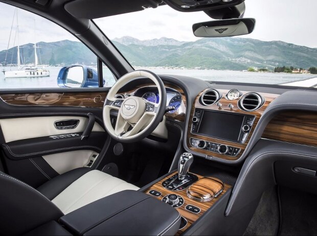 Innenraum des Bentley Bentayga Diesel Innenraum des Bentley Bentayga Diesel