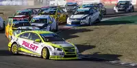 Gabriele Tarquini kollidiert mit Hugo Valente