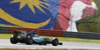 Bild zum Inhalt: Mercedes in Malaysia: Hamilton will Pendel zu sich schwingen