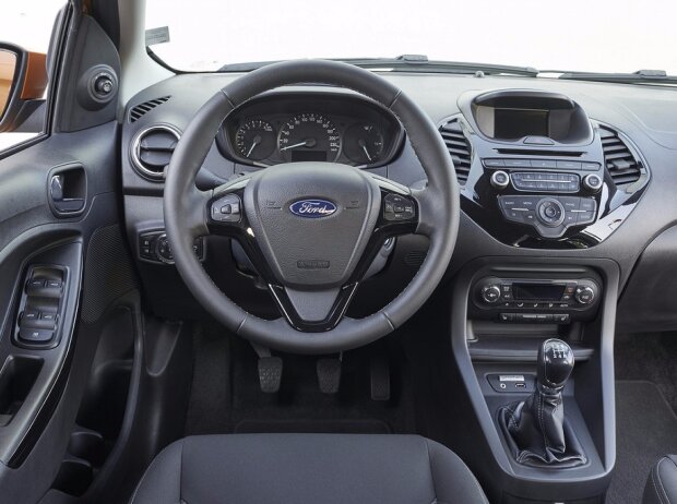 Cockpit des Ford Ka+