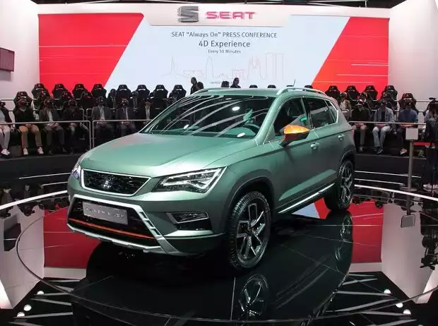 Seat Ateca X-Perience auf dem Autosalon Paris 2016 Titel-Bild zur News: Seat Ateca X-Perience auf dem Autosalon Paris 2016